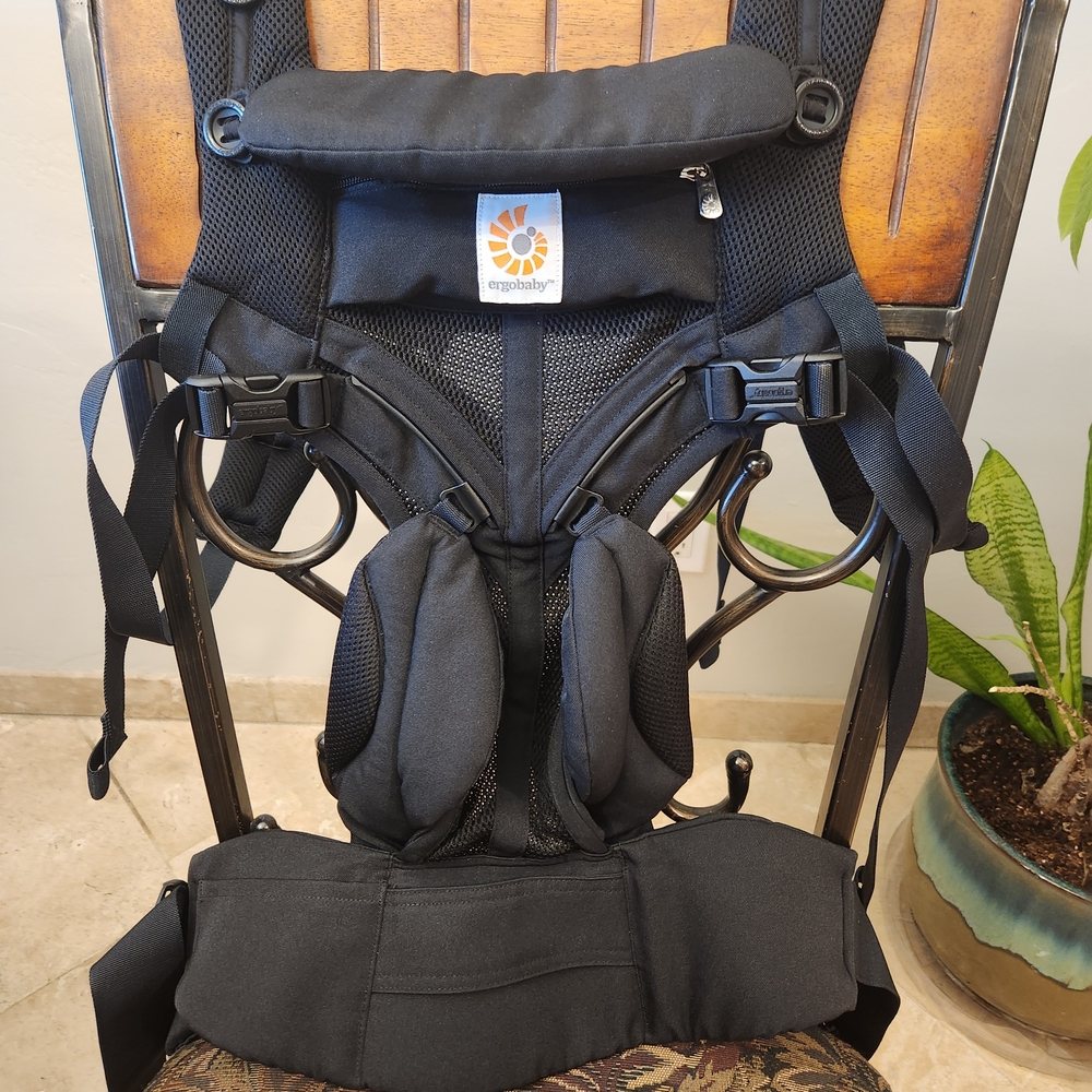 Ergobaby Midnight Black Carrier